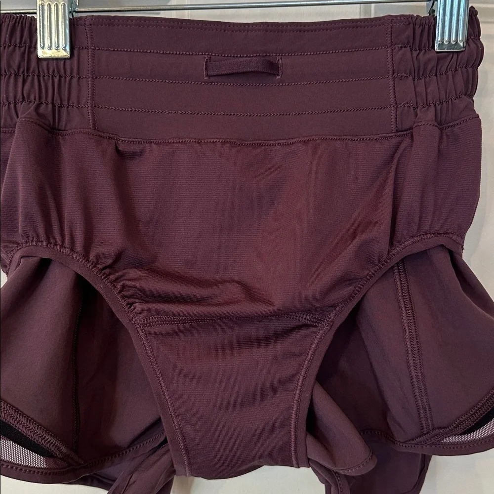 Lululemon Athletica Hotty Hot Shorts - Picture 4 of 5
